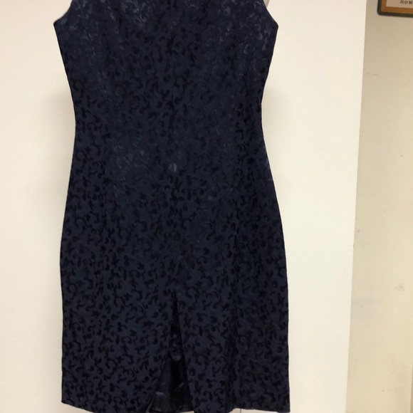 Ladies short navy blue dress. - Picture 4 of 7